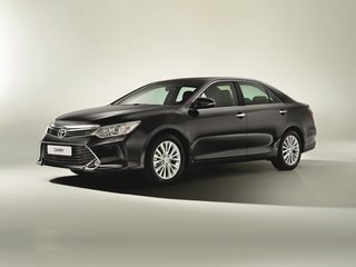 2016 Toyota Camry VII (XV50) Рестайлинг, чёрный, 2300000 рублей, вид 1