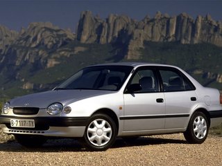 1995 Toyota Corolla VIII (E110), белый, 240000 рублей, вид 1