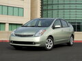 2007 Toyota Prius II Рестайлинг (XW20), белый, 700000 рублей