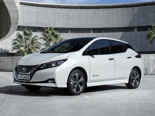 2018 Nissan Leaf II (ZE1), белый, 1560000 рублей, вид 1