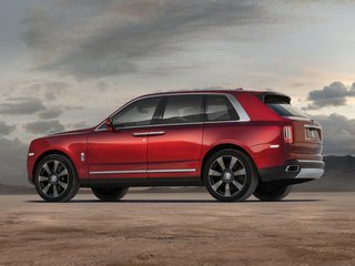 2024 Rolls-Royce Cullinan Black Badge I (Series I), синий, 79000000 рублей, вид 2