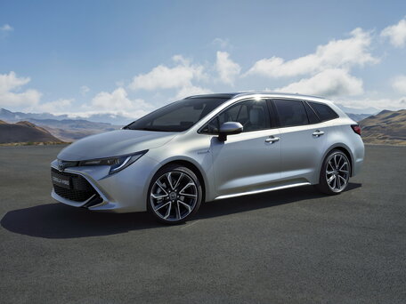 2019 Toyota Corolla XII (E210), чёрный, 2240000 рублей