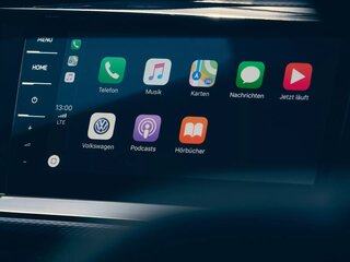 App Connect (интеграция со смартфоном через Android Auto/Apple CarPlay), соединение через USB