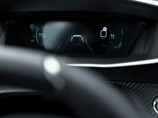 Цифровая конфигурируемая приборная панель Peugeot 3D i-Cockpit c цветным 3D дисплеем