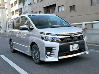 2016 Toyota Voxy III (R80), чёрный, 2150000 рублей, вид 1