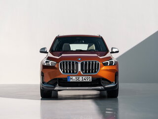 2025 BMW X1 20i xDrive III (U11/U12), белый, 6190000 рублей, вид 3