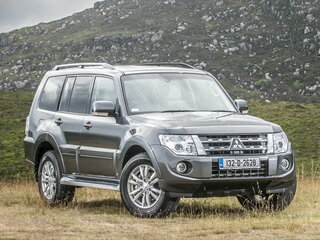 2012 Mitsubishi Pajero IV Рестайлинг 1, серый, 2150000 рублей, вид 1
