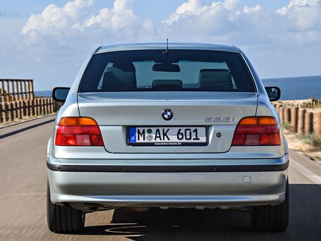 1996 BMW 5 серии 520i IV (E39), синий, 500000 рублей - вид 3