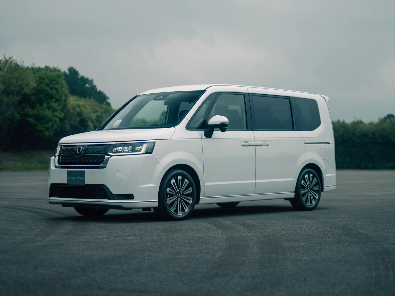 Honda Stepwgn Основной вид