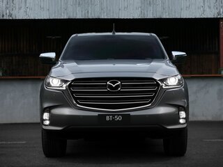 2023 Mazda BT-50 III, белый, 5590000 рублей, вид 3