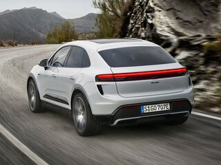 2026 Porsche Macan II, зелёный, 16300000 рублей, вид 4