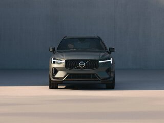 2026 Volvo XC60 II Рестайлинг 2, чёрный, 6690000 рублей, вид 3