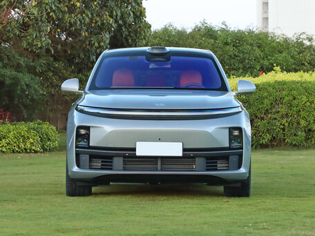 Купить новые Li Auto (Lixiang) L7 голубого цвета по цене от 8 456