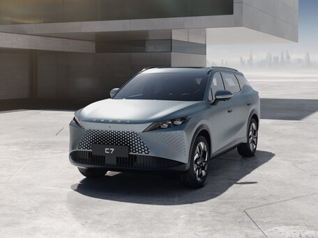 Omoda C7