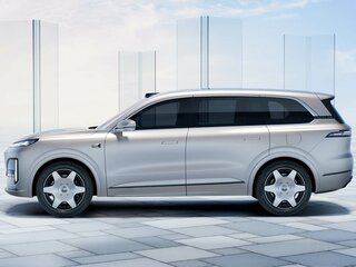 2026 Changan Deepal S09, серебристый, 7039900 рублей, вид 2