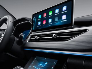 Мультимедийная система с сенсорным экраном 12,3", Bluetooth, функция подключения мобильного телефона Carplay/AndroidAuto