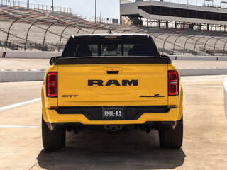 2026 Ram 1500 Rumble Bee V Рестайлинг, серый, 11429249 рублей, вид 4