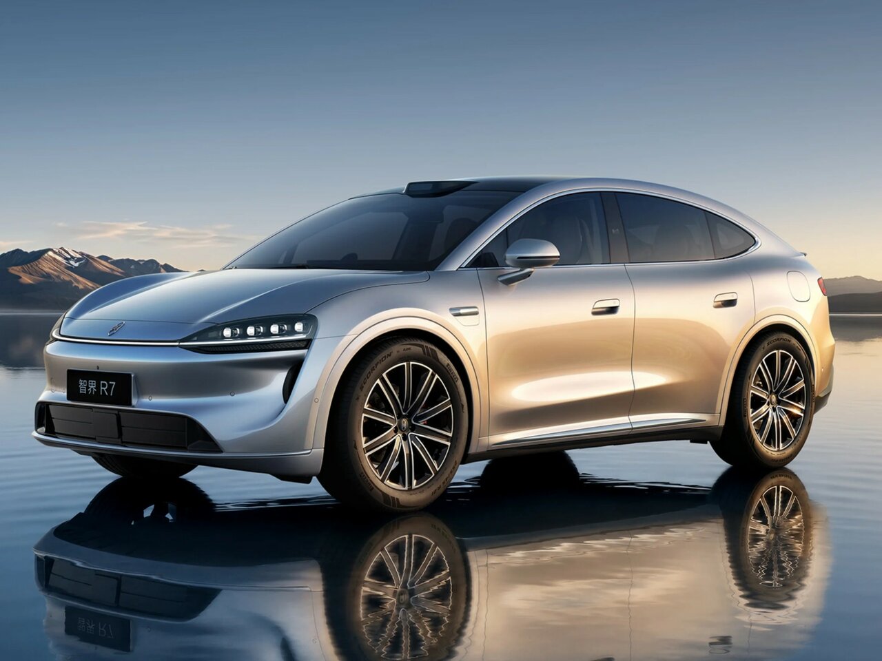 Luxeed R7 Основной вид