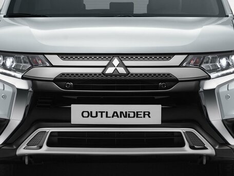 2020 Mitsubishi Outlander III Рестайлинг 3, серебристый, 2000000 рублей - вид 3