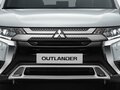 2020 Mitsubishi Outlander III Рестайлинг 3, серебристый, 2000000 рублей - вид 3