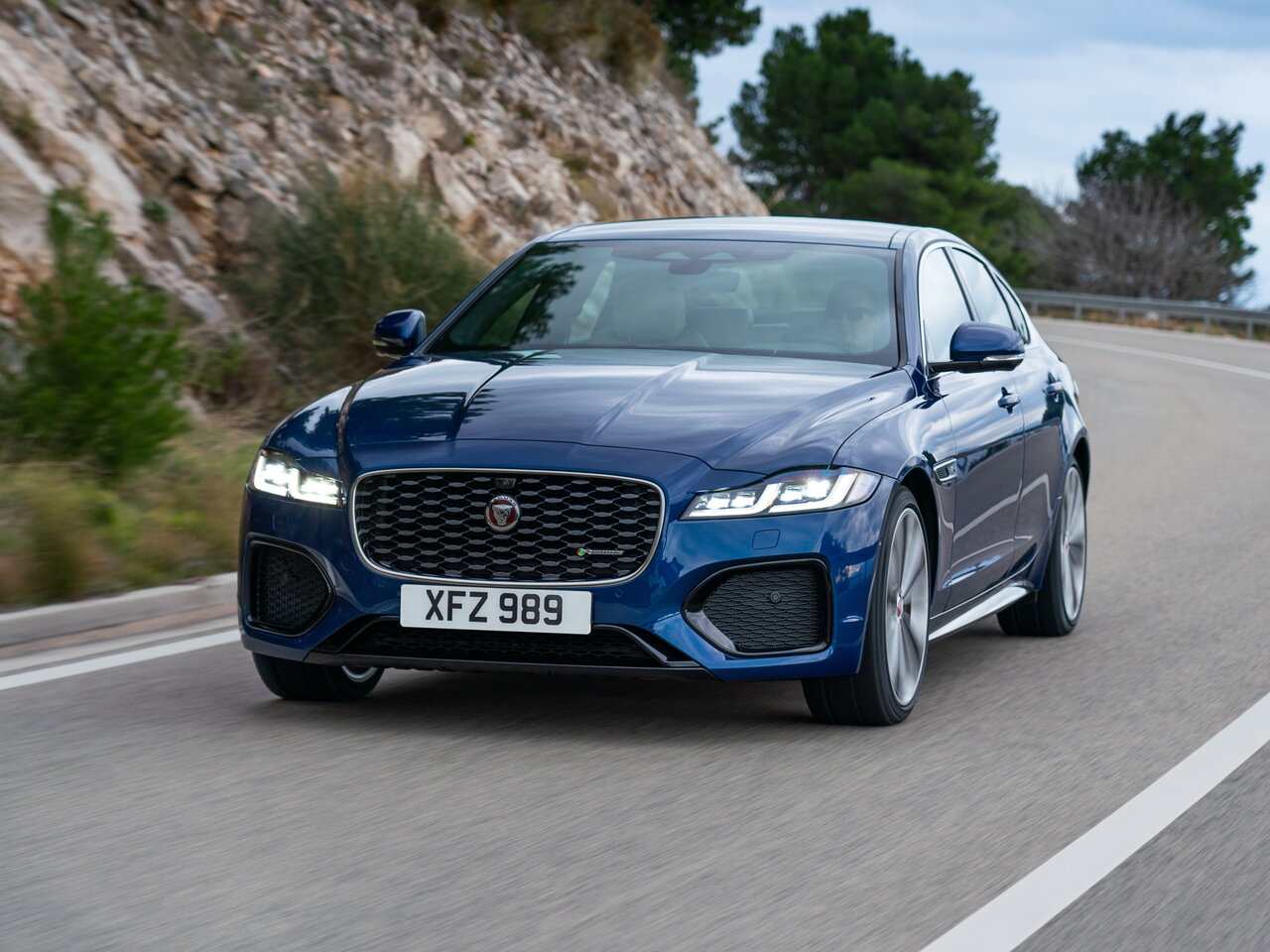 Jaguar XF Основной вид