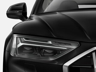Светодиодные фары Audi Matrix с передними и задними динамическими указателями поворота; задние фонари OLED с особым росчерком задних габаритных огней "дизайн 1", с омывателями фар