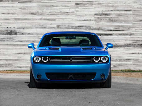 2015 Dodge Challenger III Рестайлинг 2, чёрный, 3500000 рублей - вид 2