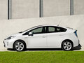 2012 Toyota Prius III Рестайлинг (XW30), белый, 1400000 рублей - вид 1