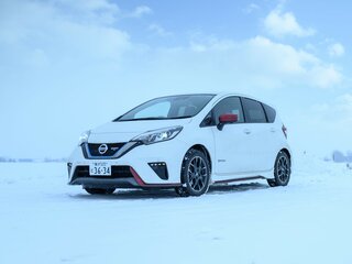 2018 Nissan Note Nismo e-Power II Рестайлинг, белый, 1300000 рублей, вид 1