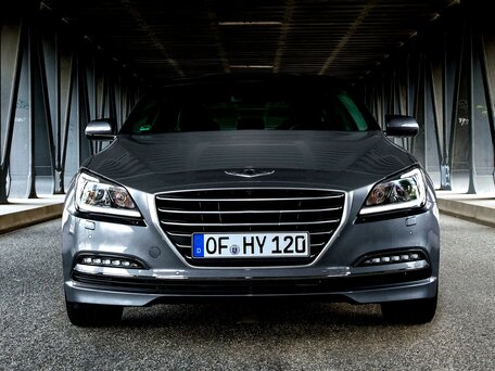 2016 Hyundai Genesis II, серебристый, 2125000 рублей - вид 2