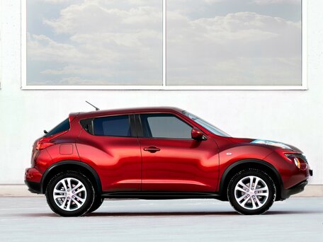 2013 Nissan Juke I, чёрный - вид 1