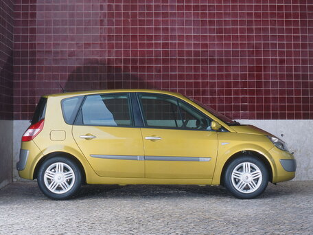 2004 Renault Scenic II, серый - вид 1