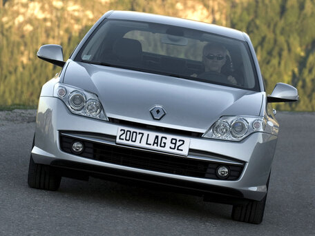 2008 Renault Laguna III, чёрный - вид 2