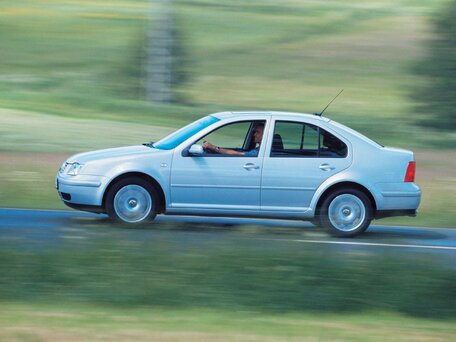 2001 Volkswagen Bora I, чёрный - вид 1