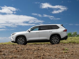 2024 Toyota Grand Highlander, белый, 9800000 рублей, вид 2