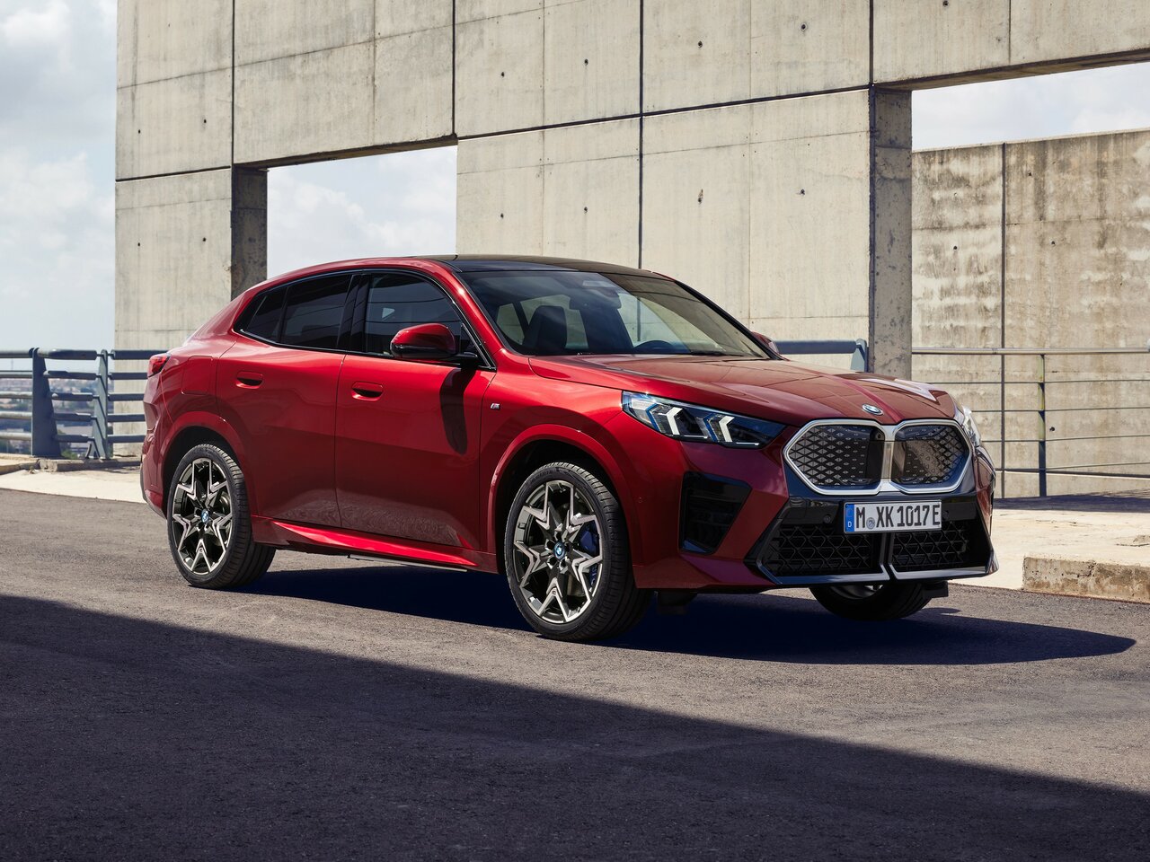 BMW iX2 Основной вид