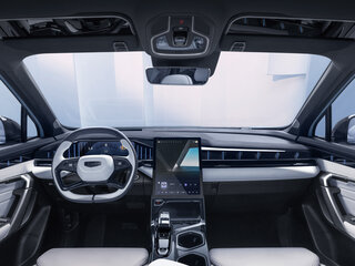 2026 Geely Atlas II, чёрный, 3909990 рублей, вид 5