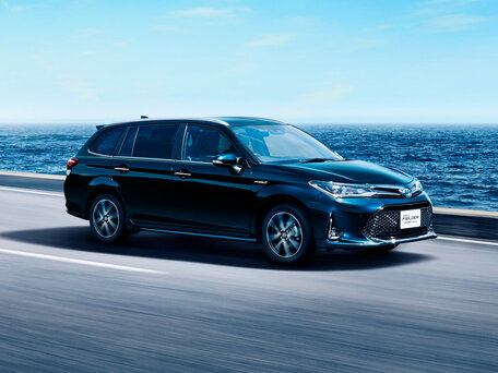2018 Toyota Corolla Fielder XI (E160, E170) Рестайлинг 2, белый, 1600000 рублей