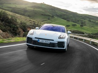 2026 Porsche Panamera 4 E-Hybrid Executive III, чёрный, 26990000 рублей, вид 2