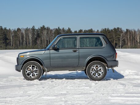 2024 Lada (ВАЗ) Niva Legend I, белый, 1100000 рублей - вид 2