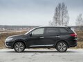 2020 Mitsubishi Outlander III Рестайлинг 3, серебристый, 2000000 рублей - вид 2