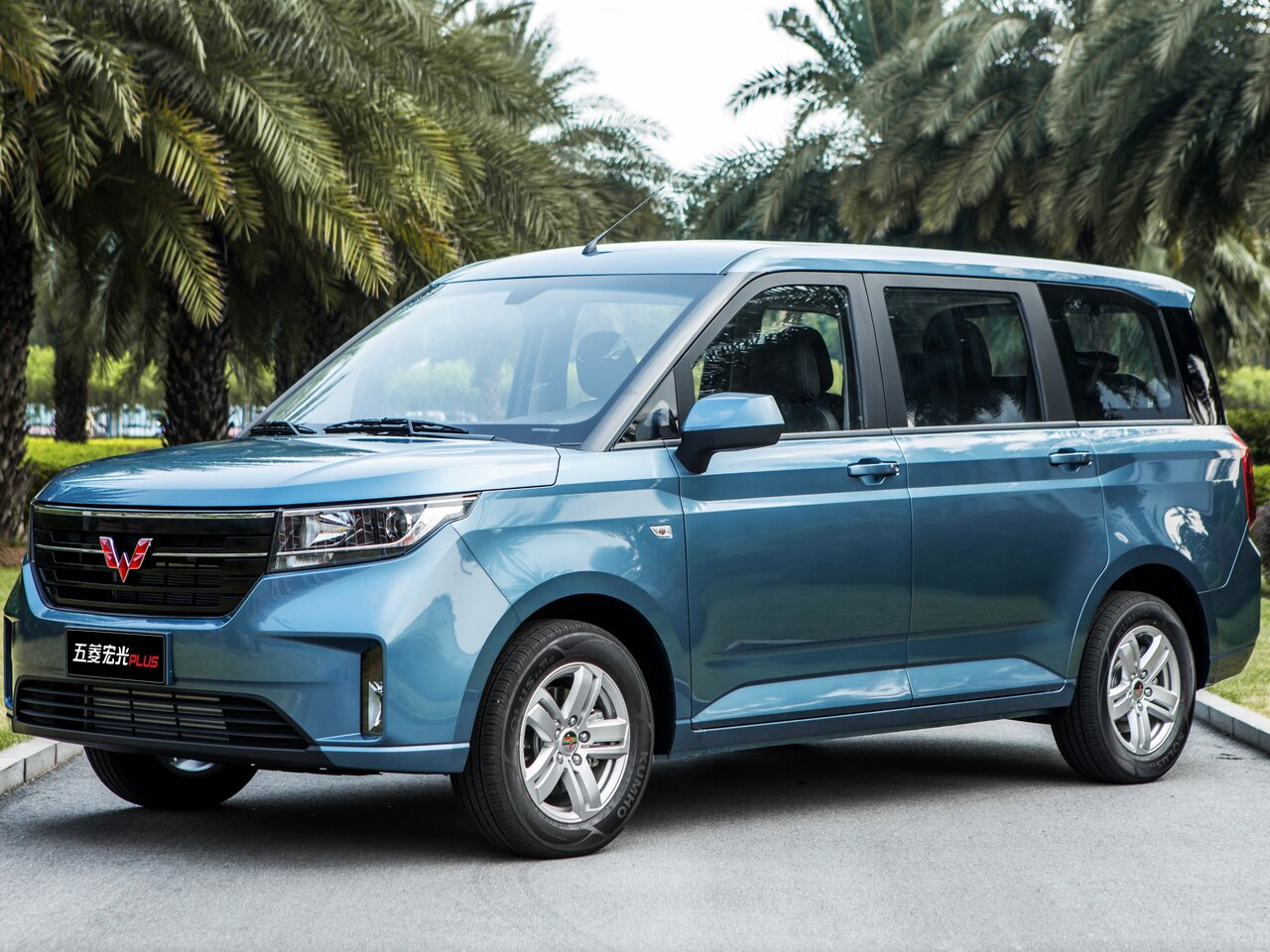 Wuling Hongguang Plus Основной вид