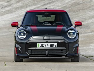 2025 Mini Hatch JCW Electric IV (F65/F66/J01), белый, 6390000 рублей, вид 3