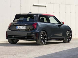 2025 Mini Hatch JCW Electric IV (F65/F66/J01), белый, 6390000 рублей, вид 5