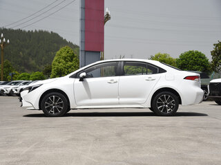 2025 Toyota Levin XII (E210) Рестайлинг, белый, 2250000 рублей, вид 2