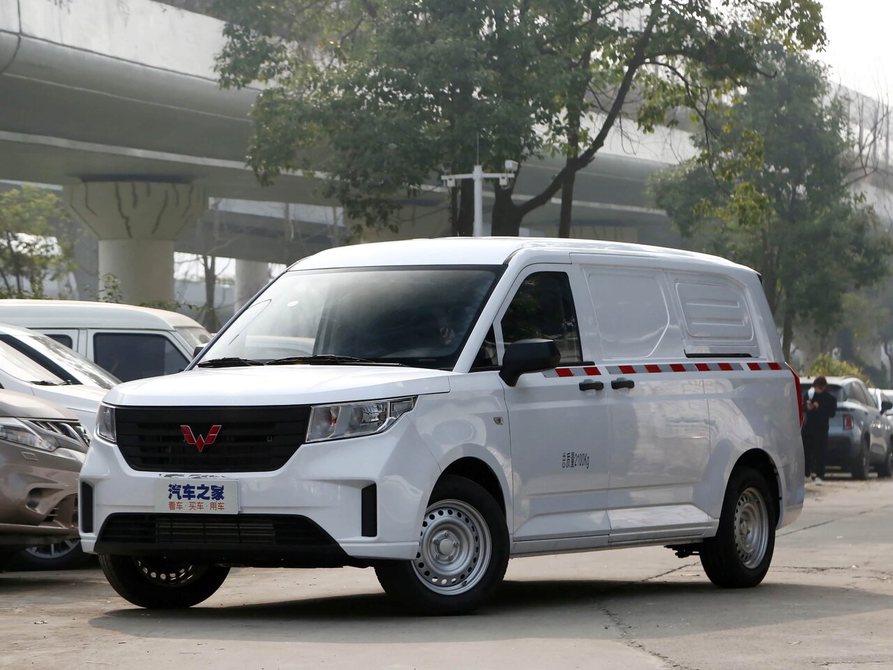 Wuling Journey Основной вид