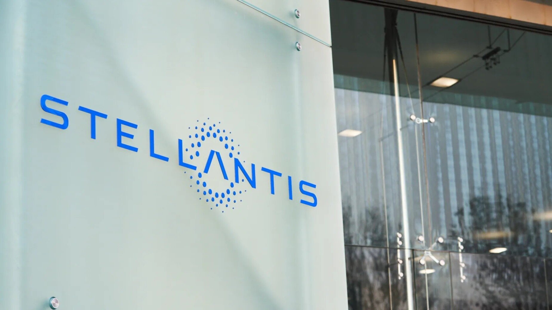 Стратегия альянса Stellantis до 2030 года: четыре электроплатформы и суббренд Alfa e-Romeo