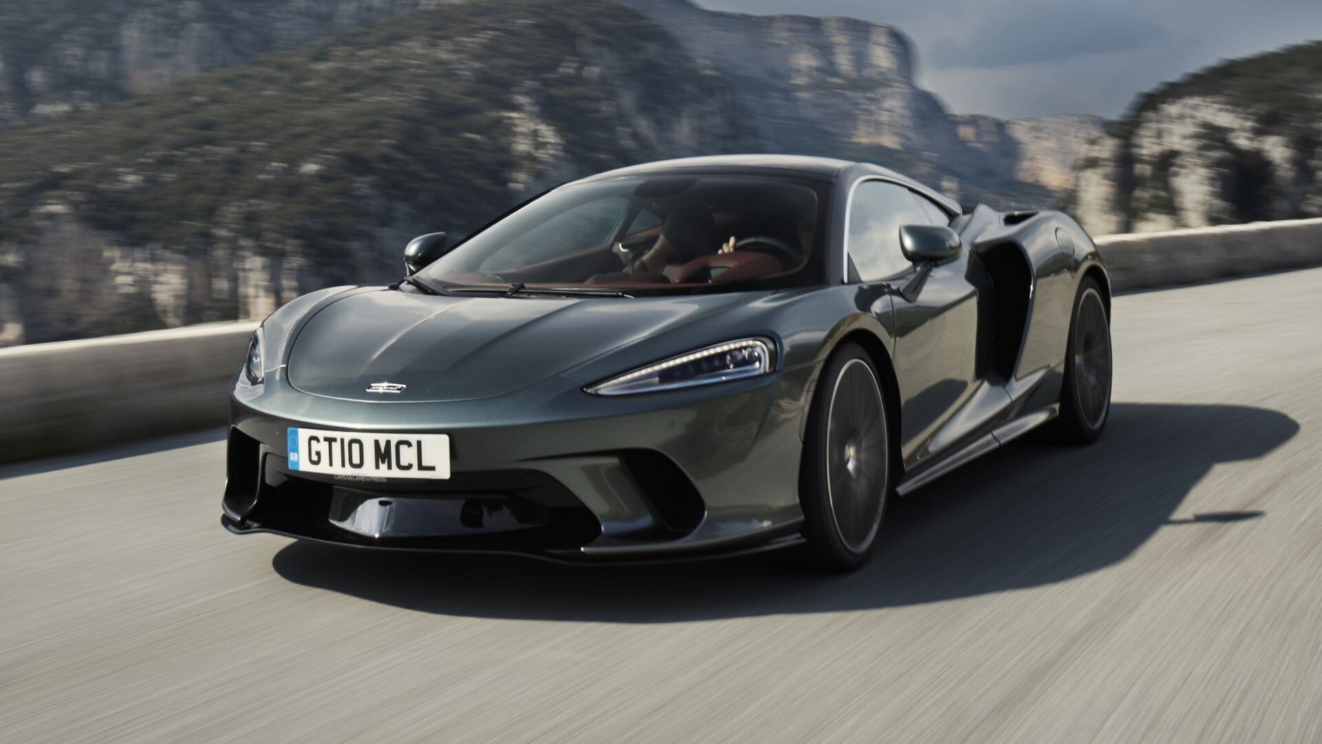 McLaren отзывает 19 суперкаров с опасным дефектом тормозов, который владельцы не заметили