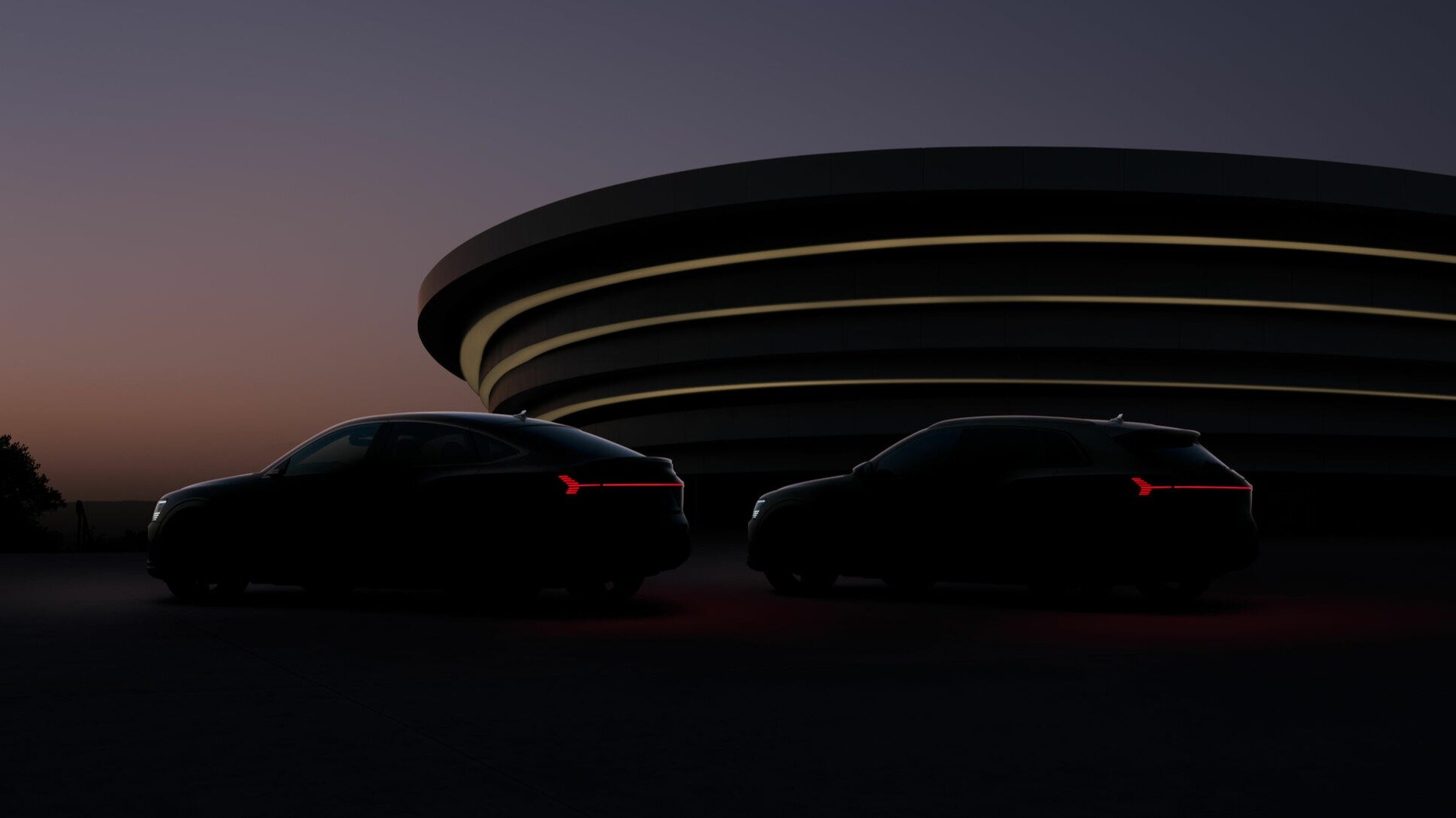 Audi переименовала кроссоверы e-tron без смены поколений: обновлённые версии покажут 9 ноября