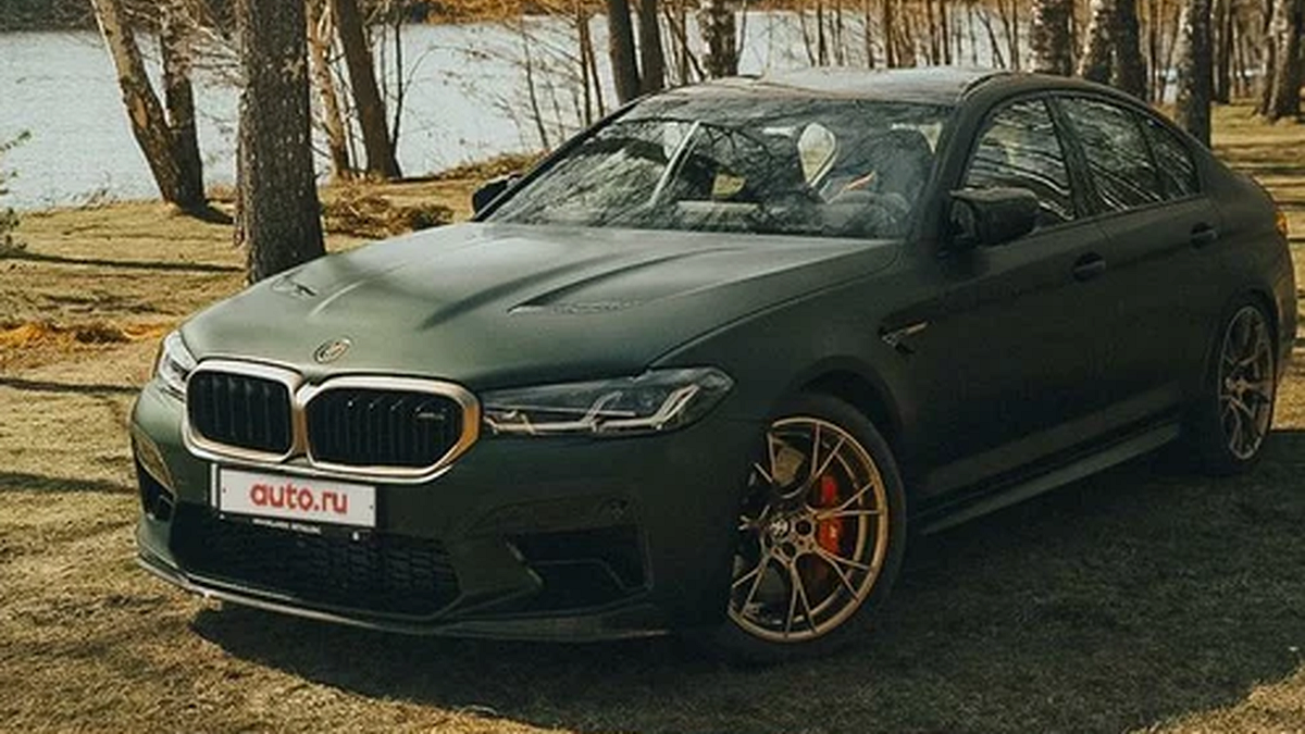 Самый скандальный автоблогер России решил продать надоевшую ему супер-BMW